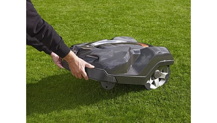 Mire figyeljünk robotfűnyírónk téli tárolása során?