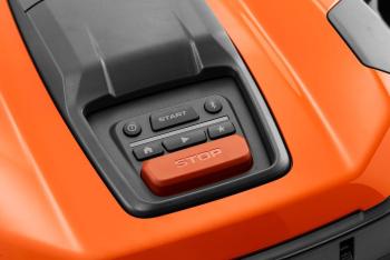 Ceora 544 EPOS robotfűnyíró  + Razor 43M vágóasztal +  CS4 töltőállomás 4.Kép